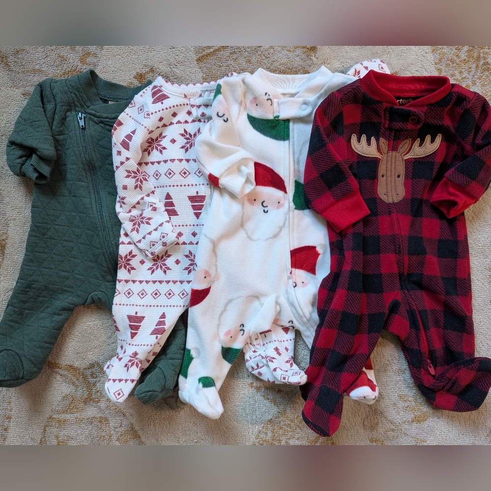 Newborn Onesies, Winter Theme, Set of four, Boy or Girl, Unisex Christmas